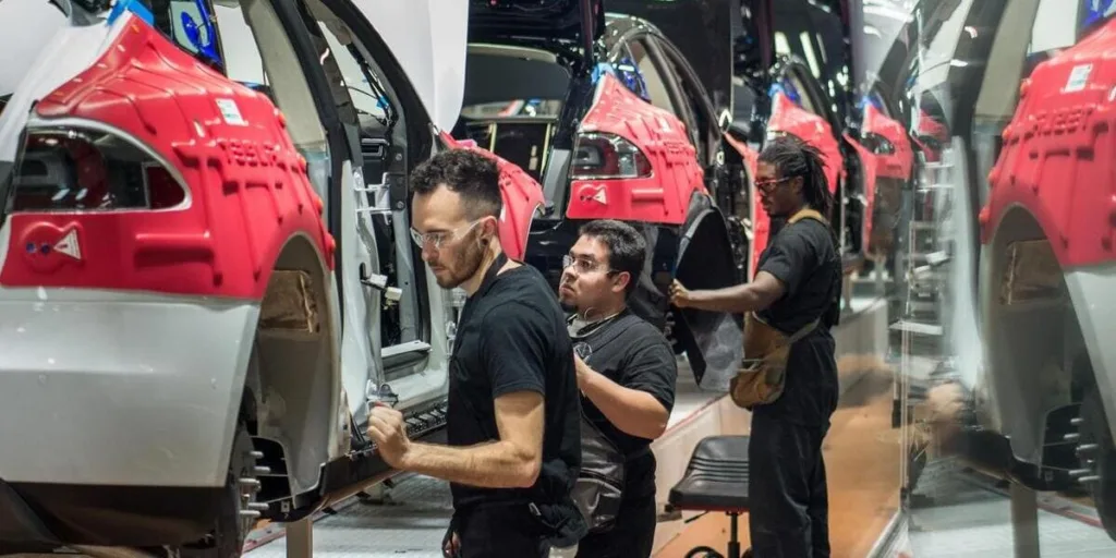 amn articulo adaptación a un mundo vuca en la industria automotriz lecciones de amn